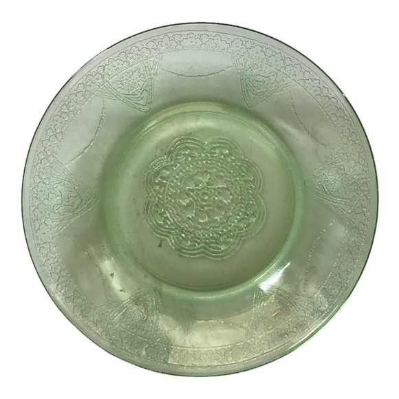 1930’s Federal Glass Georgian Luncheon Plate - Picture 2 of 4